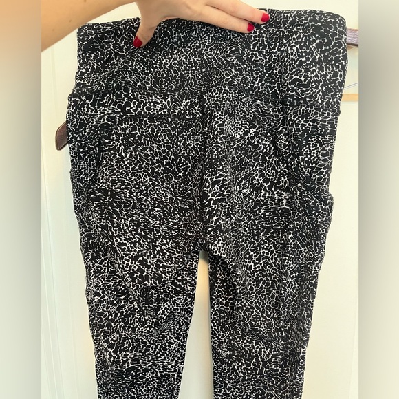 LULU LEMON 6 running legging - Picture 4 of 4